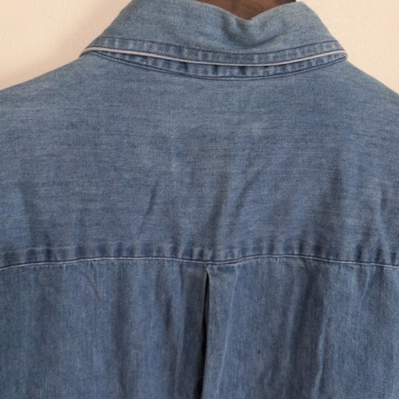 Roundtree & Yorke L Repurposed Chambray Medium Wash Long Sleeved Overshirt Top - Picture 3 of 10